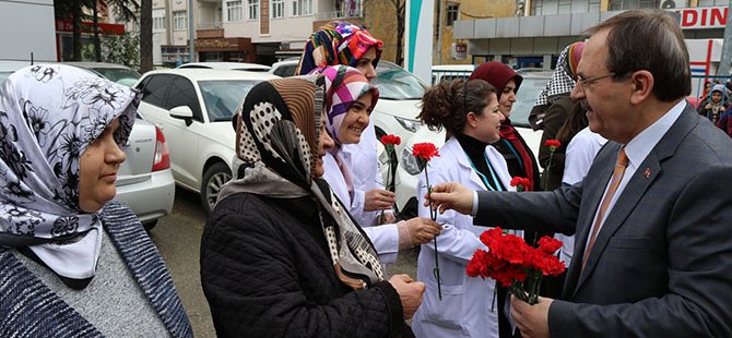 BAŞKAN ŞAHİN VE EŞİ DÜNYA KADINLAR GÜNÜNÜ KUTLADI