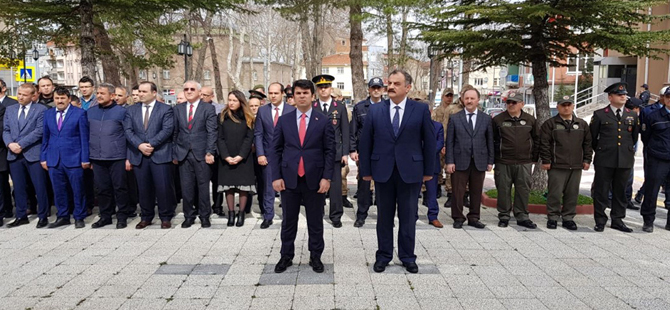 18 MART ÇANAKKALE ZAFERİ'NİN 103.YIL DÖNÜMÜ VE ŞEHİTLERİ ANMA GÜNÜ ÇELENK TÖRENİ