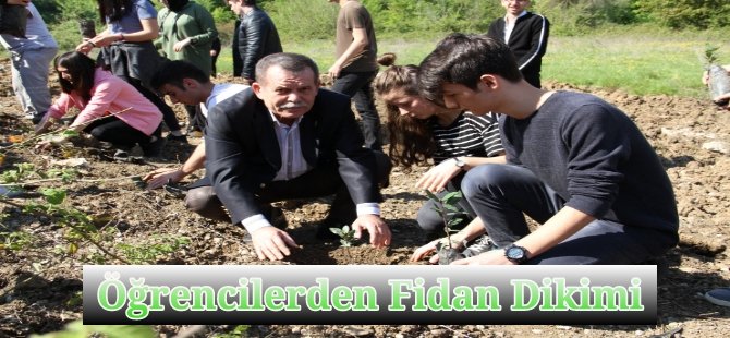 Öğrencilerden Fidan Dikimi