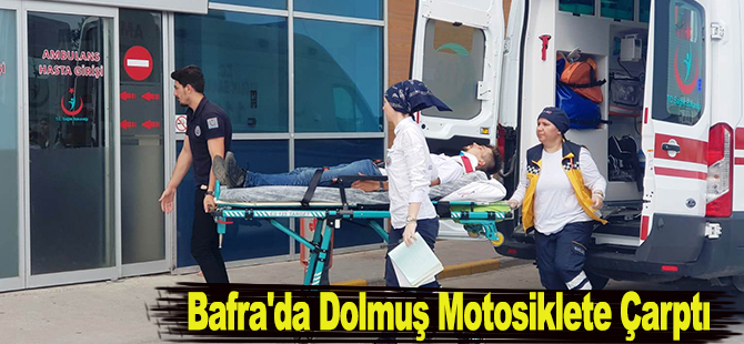 Bafra'da Dolmuş Motosiklete Çarptı