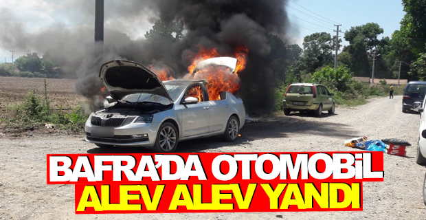 Bafra'da Otomobil Alev Alev Yandı