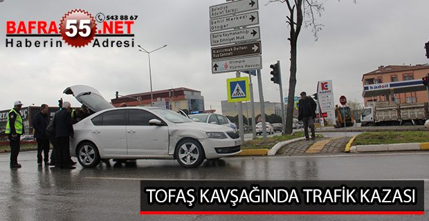 TOFAŞ KAVŞAĞINDA TRAFİK KAZASI