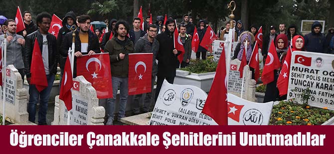 Öğrenciler Çanakkale Şehitlerini Unutmadılar