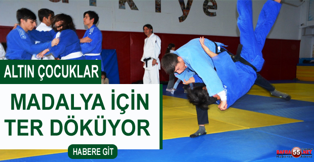 ALTIN ÇOCUKLAR MADALYA İÇİN TER DÖKÜYOR