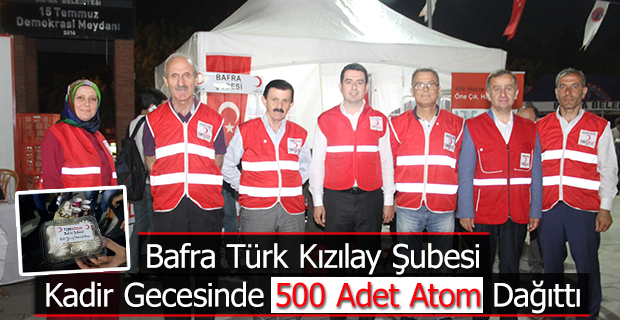 Bafra Türk Kızılay Şubesi Kadir Gecesinde 500 Adet Atom Dağıttı