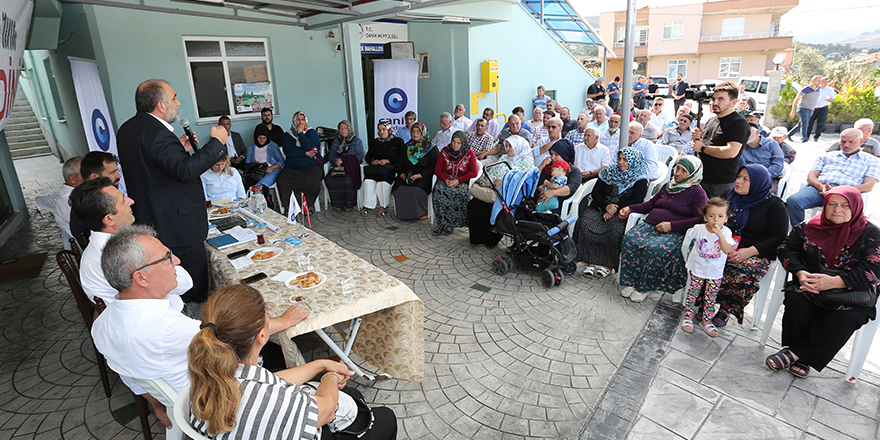 CANİK'TE MİKROFON VATANDAŞTA