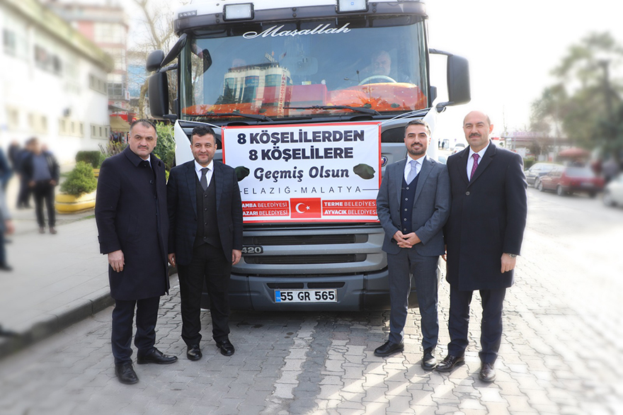 AYVACIK HALKINDAN DEPREM BÖLGESİNE YARDIM SEFERBERLİĞİ