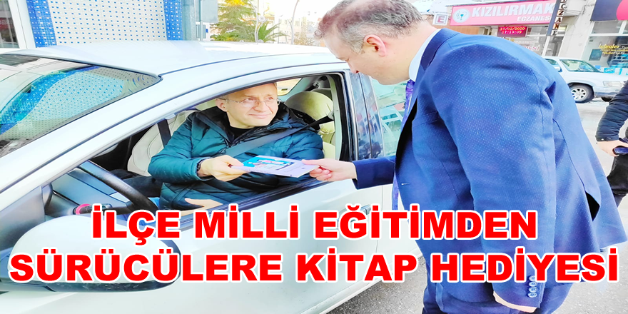 Trafik Kontrolünde Kitap Hediye Edildi