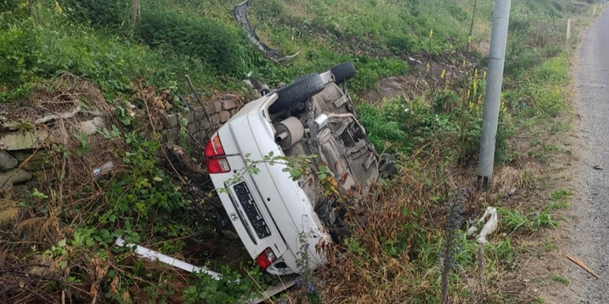 Terme'de Trafik Kazası 2 Yaralı