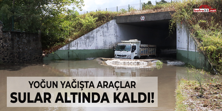 Yoğun Yağışta Araçlar Sular Altında Kaldı