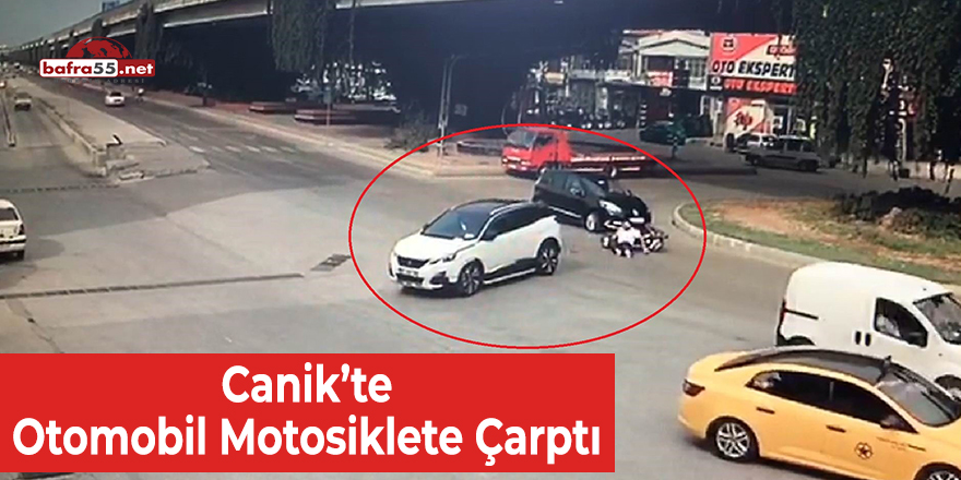 Canik'te Otomobil Motosiklete Çarptı