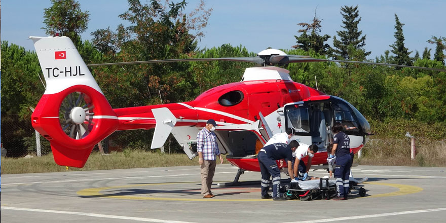 Ladik'te İnşaattan düşen şahsın yardımına ambulans helikopter yetişti