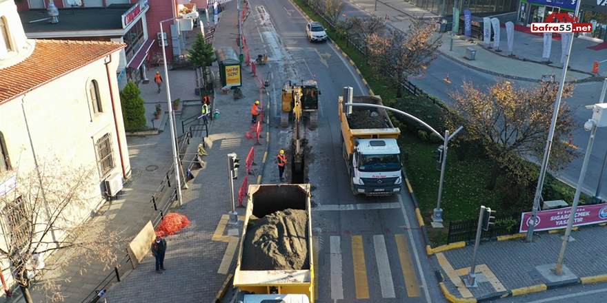 İçme suyu altyapı yenileme projesinin meydan kısmına ilk kazma