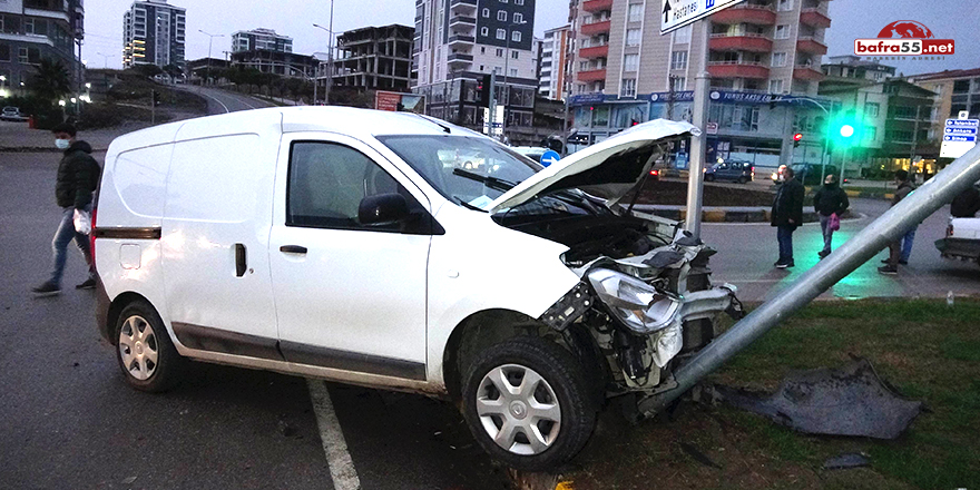 Samsun'da trafik kazası: 1'i bebek 3 yaralı