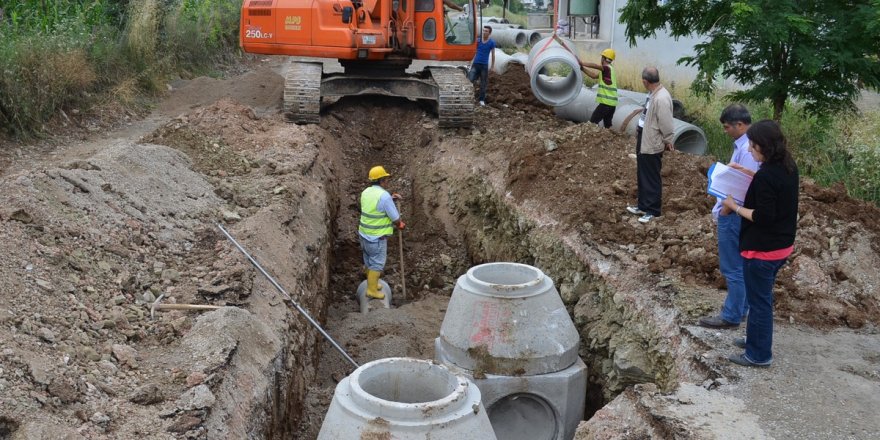 BAFRA'DA YAĞMUR SUYU HATTI YENİLENİYOR