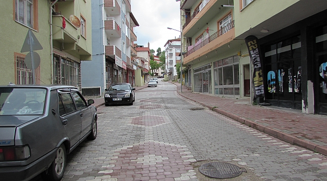 Kavak'ta Pencereden balkona düştü