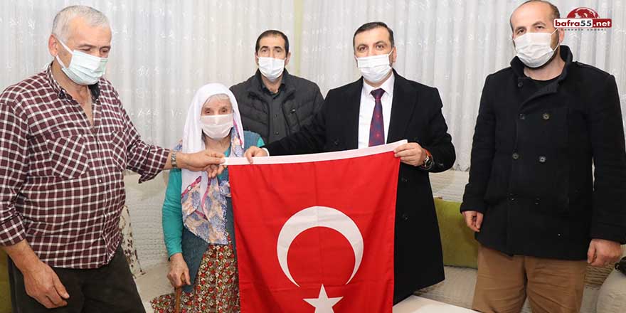 Başkan Sarıcaoğlu'ndan şehit ailesine duygulu ziyaret