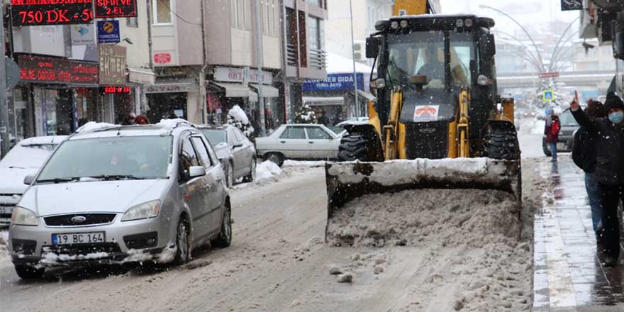 Havza Belediyesinde 24 saat kar mesaisi