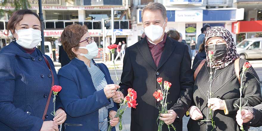 Başkan Deveci’den kadınlara:  “Ülkenizin geleceği için örgütlenin