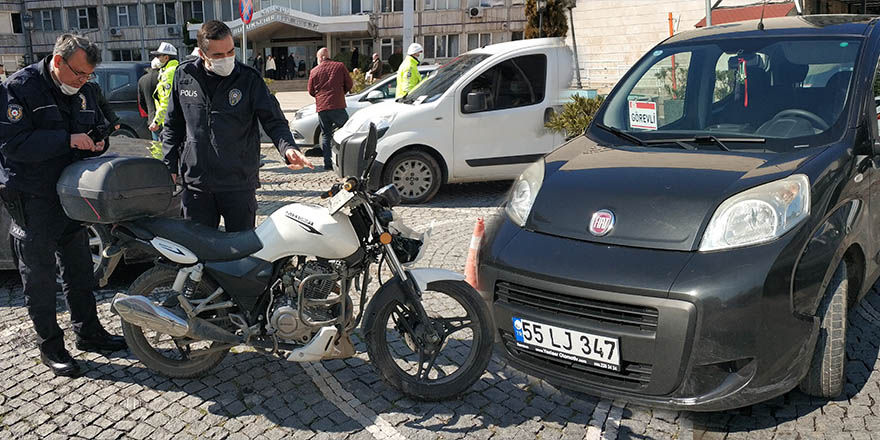 İlkadım'da aşı taşıyan araç kaza yaptı