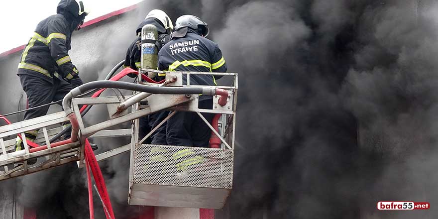 Samsun'da dış cephe yalıtım imalathanesinde yangın