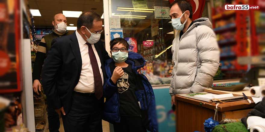 Başkan Demir, alışverişini yerel esnaftan yapıyor
