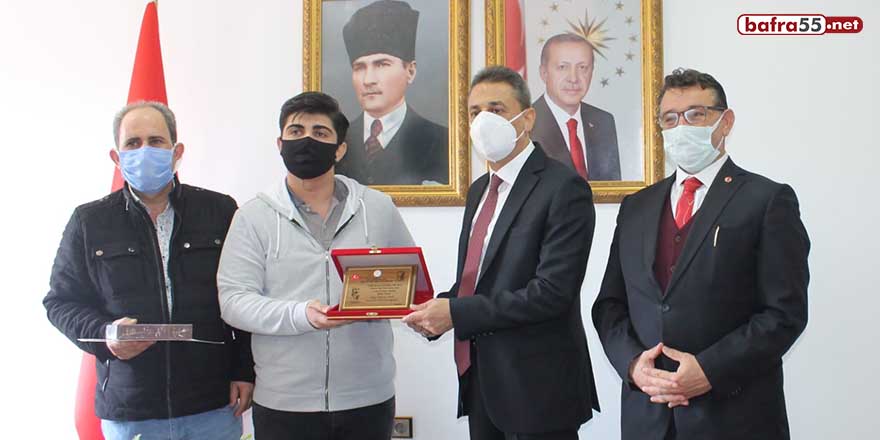 Sinoplu Türkiye birincisi ödülünü aldı