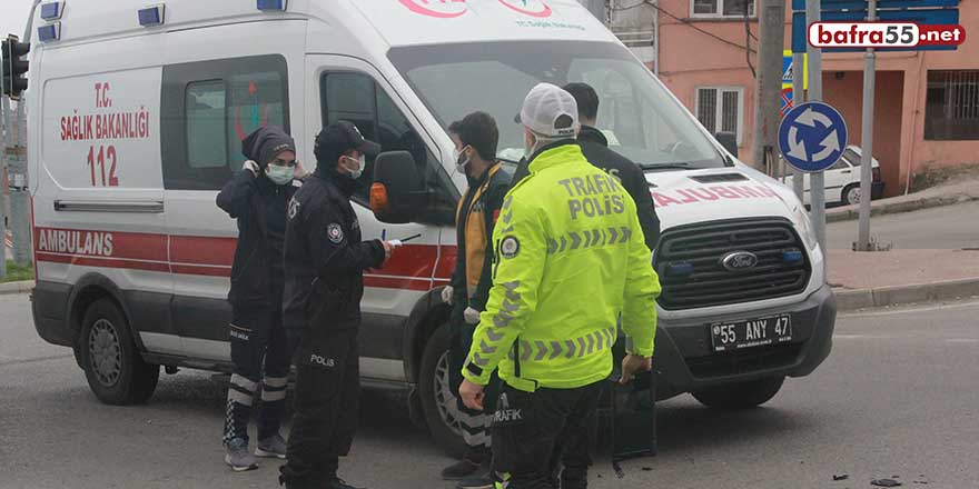 Ambulans ile motosiklet çarpıştı! 1 yaralı