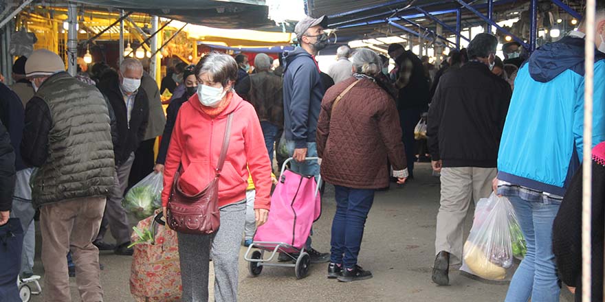 Sinop'ta kısıtlama öncesi ürküten yoğunluk