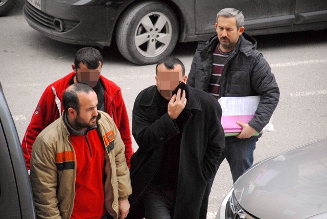 OTOMOBİL HIRSIZLIĞI İDDİASINA 3 GÖZALTI