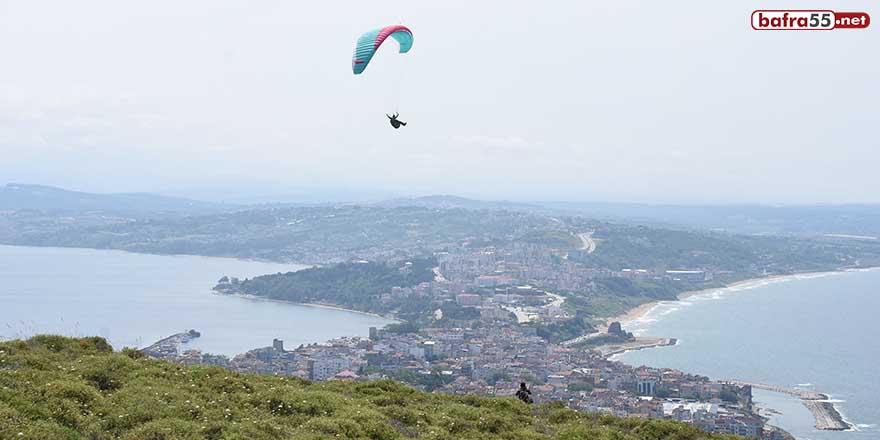 Mutlu şehir Sinop'ta yamaç paraşütü eğitimleri veriliyor