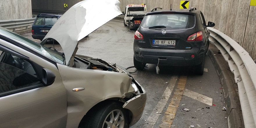 Samsun'da alt geçitte trafik kazası 2 yaralı