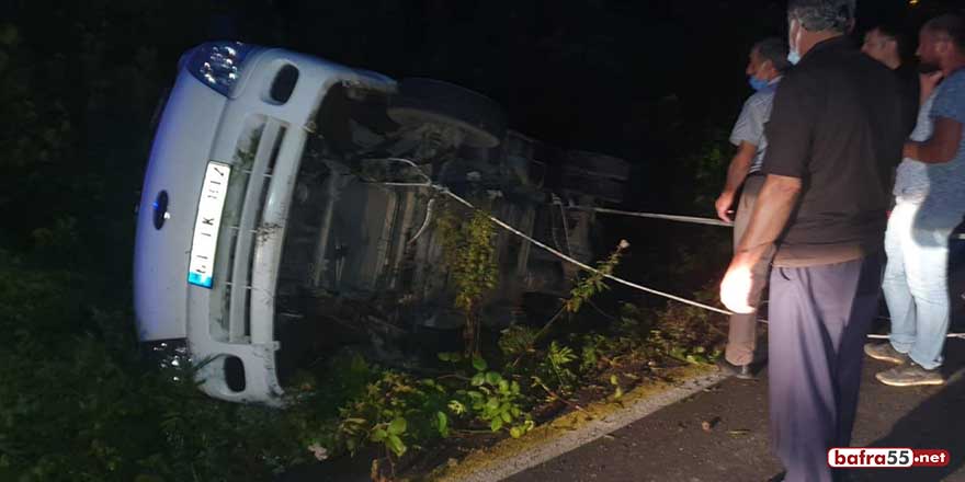 Trabzon'da kamyonet devrildi! 3 yaralı