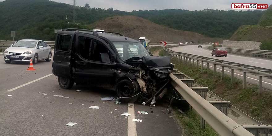 Samsun'da hafif ticari araç kaza yaptı: 5 yaralı