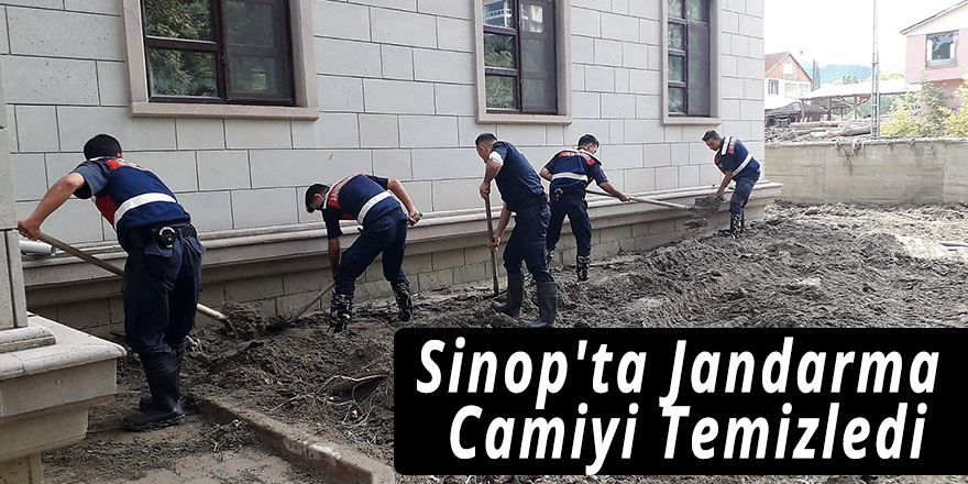 Sinop'ta Jandarma Camiyi Temizledi