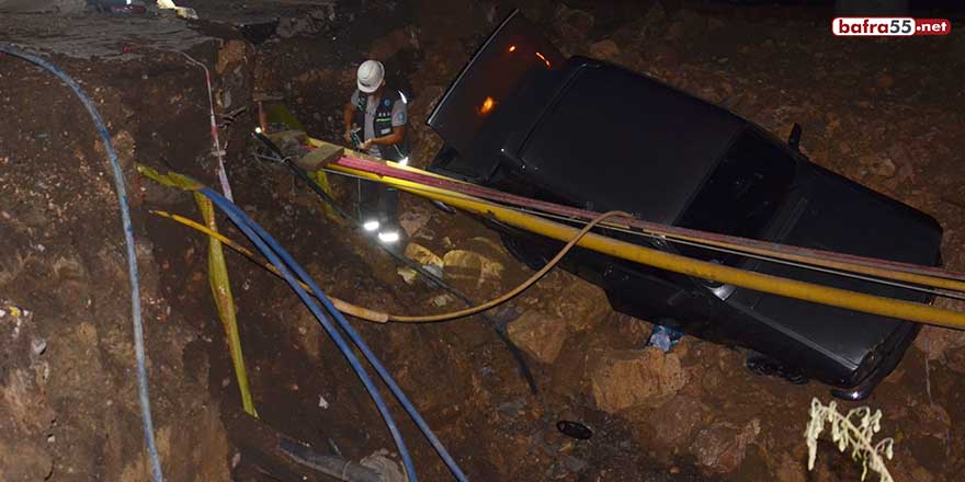 Ordu'da kaza yapan otomobil doğalgaz borusunu patlattı