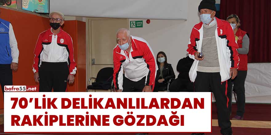 70'lik delikanlılardan rakiplerine gözdağı