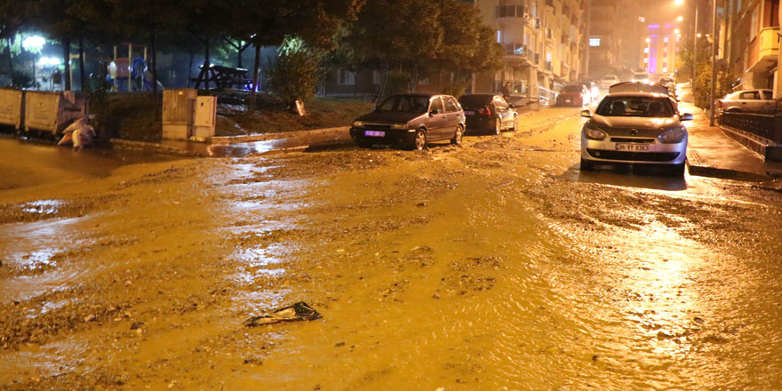 Boyabat'da şiddetli yağış