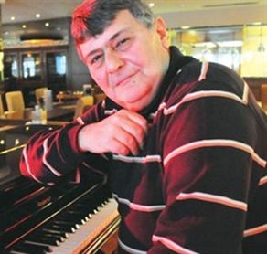 FERDİ ÖZBEĞEN HAYATINI KAYBETTİ