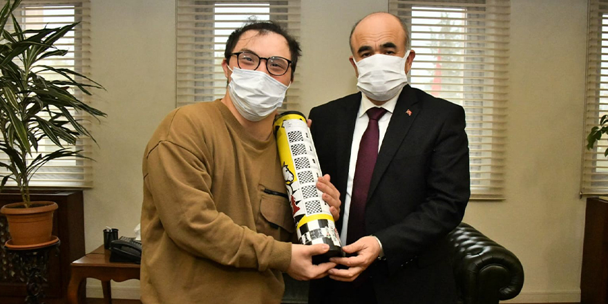 Vali Dağlı’dan down senromlu çocuklara destek