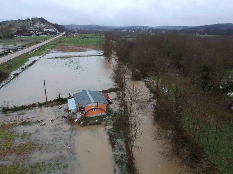 Sinop’ta dere taştı