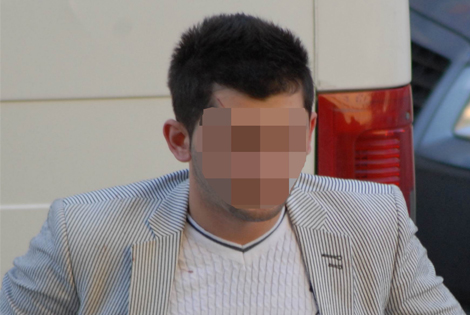 TARTIŞTIĞI EŞİNİ BIÇAKLADI