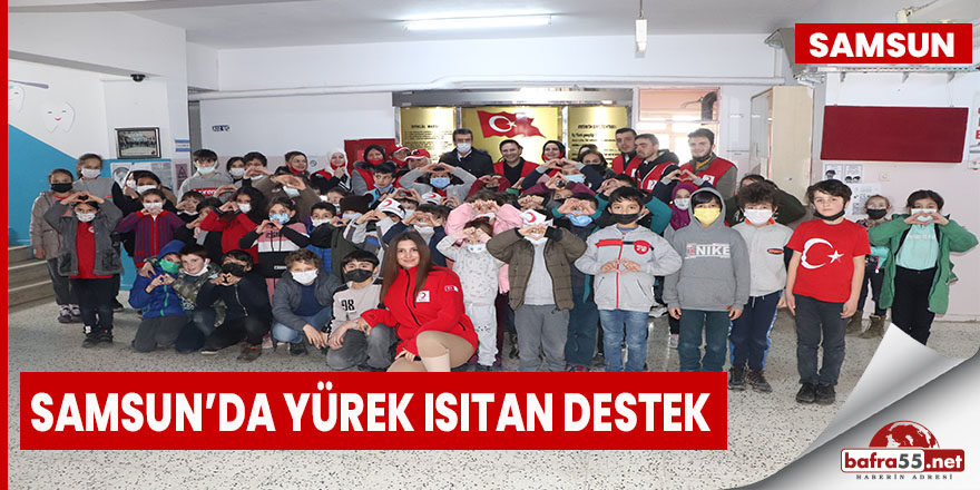 Samsun’da yürek ısıtan destek: 600 test kitabını okula bağışladılar