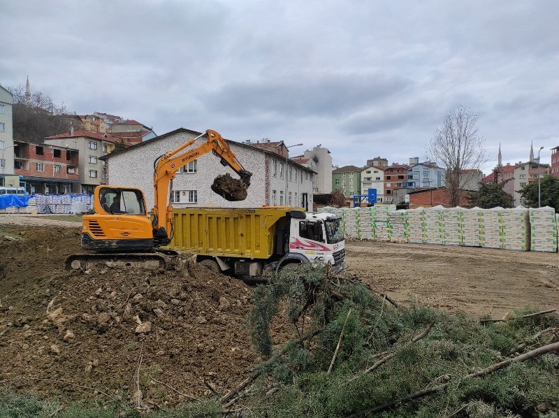 Türkeli İmam Hatip Ortaokulu için ilk kazma vuruldu