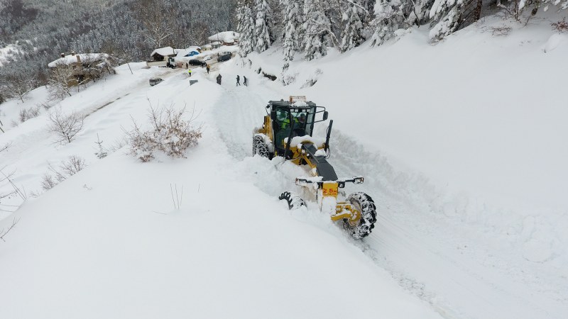 Sinop’ta kar nedeniyle 19 köy yolu kapalı