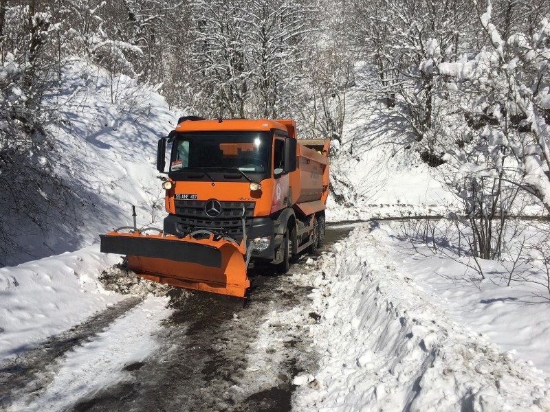 Samsun'da 25 kırsal mahalle yolu ulaşıma kapalı