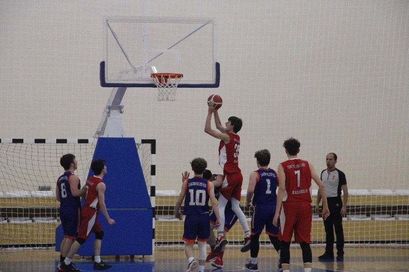 Sinop’ta U-18 Erkekler Basketbol grup müsabakaları sona erdi