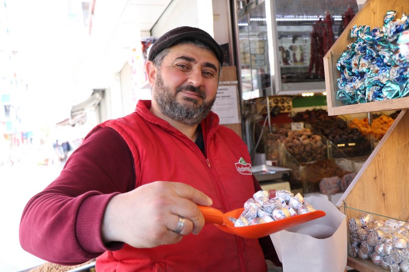 Bayram öncesi şeker ve çikolataya ilgi arttı