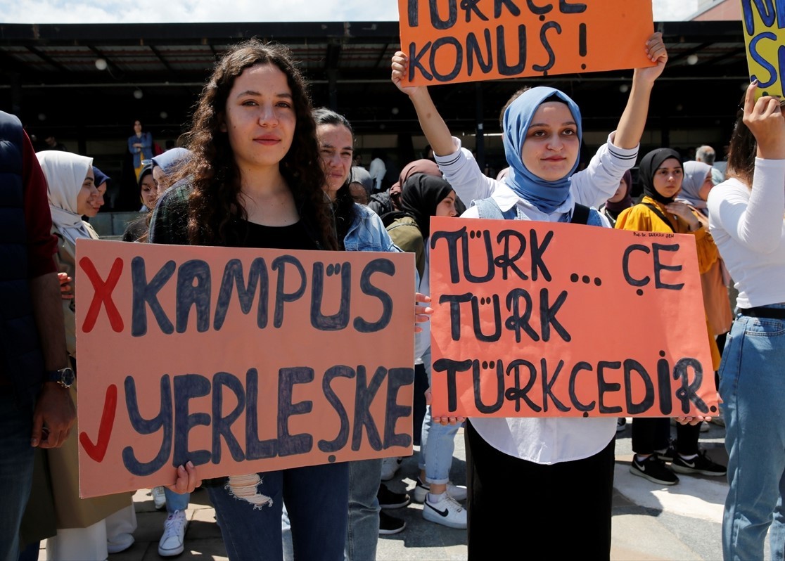 OMÜ'lü öğrencilerden ‘Türkçe’ eylemi