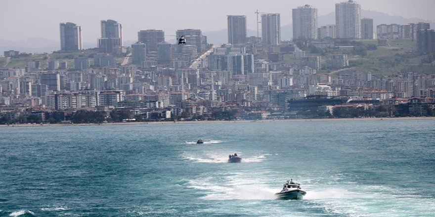 Sahil Güvenlik Samsun'da 127 Kişiyi Boğulmaktan Kurtardı
